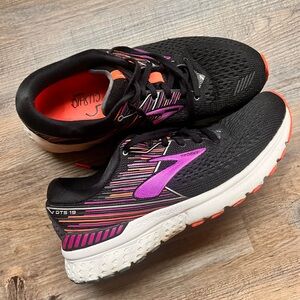 Brooks Adrenaline GTS 19 Women's Running Shoes Size 9 Medium (B) Black Purple